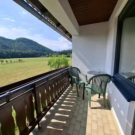 Sonnenblume Konukevi Sankt Kanzian am Klopeiner See